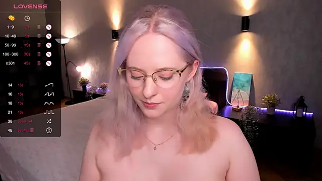 Aemilia  online show from 02.08.25