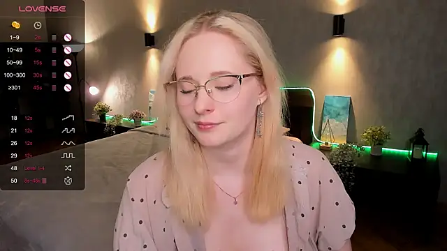 Aemilia  online show from 03.08.25