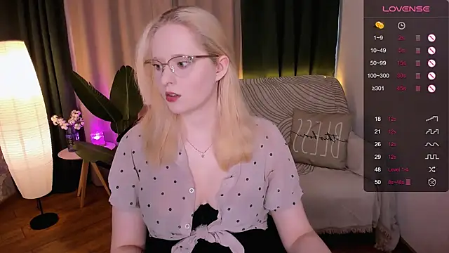 Aemilia  online show from 03.11.25