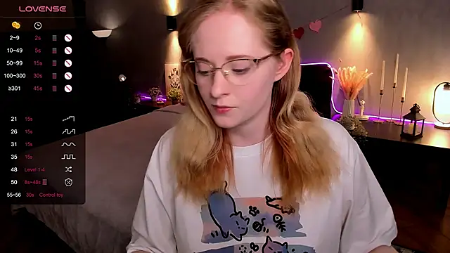 Snapshot of Aemilia_ chatting on 06.07.26 Aemilia online show from 06.07.26