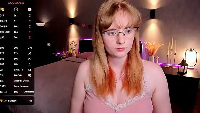 Snapshot of Aemilia_ chatting on 07.06.26 Aemilia online show from 07.06.26