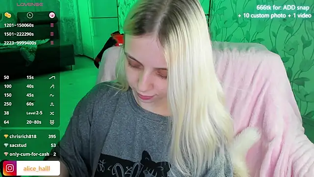 Alice Halle online show from 12.08.24