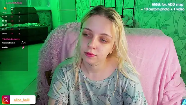 Alice Halle online show from 12.15.24