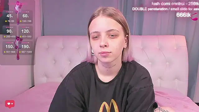 Alice Halle online show from 10.18.25