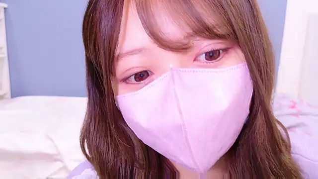 Snapshot of yuki-chi chatting on 12.09.24 yuki-chi online show from 12.09.24