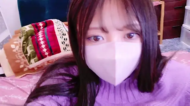 Snapshot of yuki-chi chatting on 12.26.24 yuki-chi online show from 12.26.24