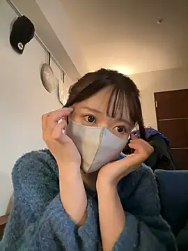 Snapshot of yuki-chi chatting on 03.21.25 yuki-chi online show from 03.21.25