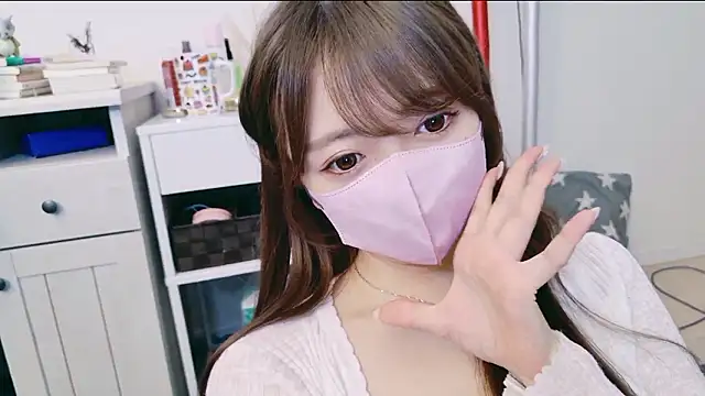 Snapshot of yuki-chi chatting on 07.19.26 yuki-chi online show from 07.19.26