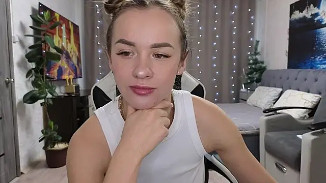 Strip-Lady online show from 12.21.25