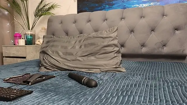 Strip-Lady online show from 04.21.26