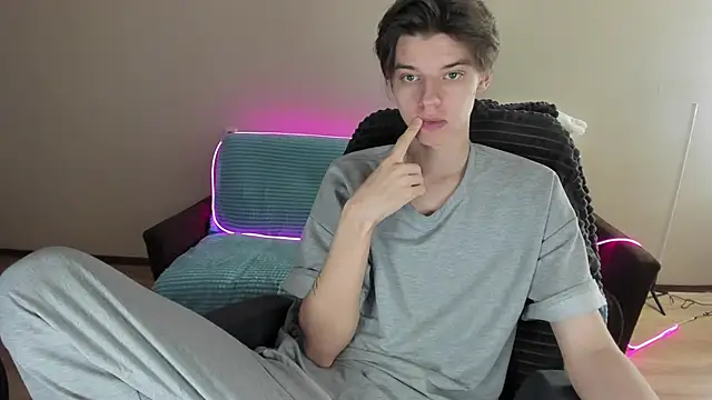 Liam sexy1 online show from 12.05.24