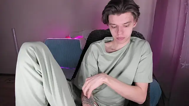 Liam sexy1 online show from 03.18.25