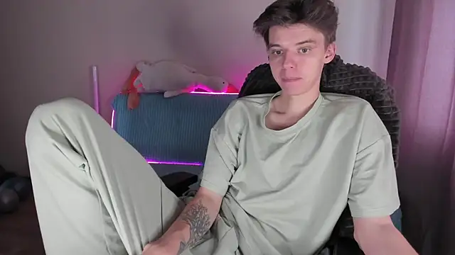 Liam sexy1 online show from 10.15.25