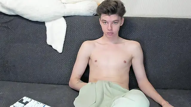 Liam sexy1 online show from 11.25.25