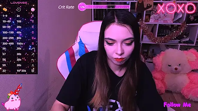 Snapshot of Sia_Shine chatting on 02.23.25 Sia Shine online show from 02.23.25