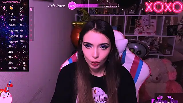 Snapshot of Sia_Shine chatting on 10.11.25 Sia Shine online show from 10.11.25