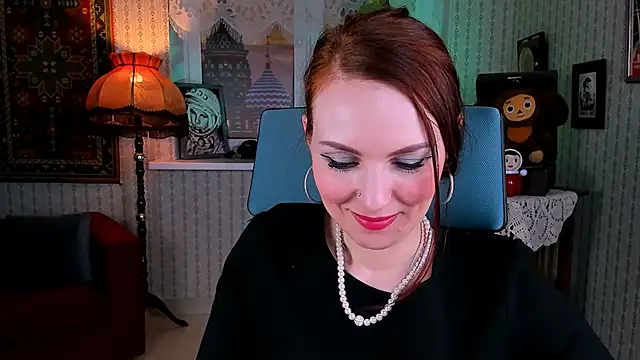 Snapshot of VandaRossi chatting on 03.15.25 VandaRossi online show from 03.15.25