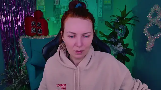 VandaRossi online show from 12.14.25