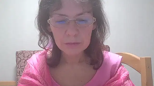 HollyJewel online show from 01.10.25