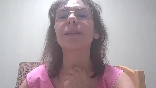 HollyJewel online show from 02.06.25