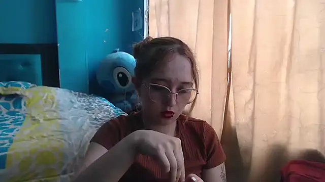 Liaroberts1 online show from 01.29.25