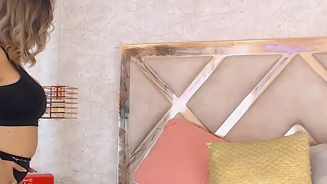 JoannaStanford online show from 11.18.25