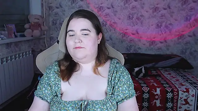 Estelle Hicks online show from 02.15.26