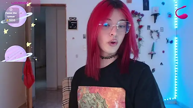 Snapshot of _GalyaX_ chatting on 12.26.24  GalyaX  online show from 12.26.24