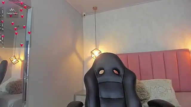 SUNNYCYRUS online show from 02.09.26