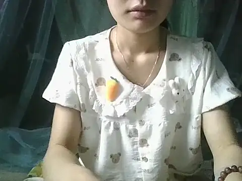 Snapshot of Be-MyMy chatting on 04.18.26 Be-MyMy online show from 04.18.26