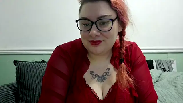 Bustycurves online show from 01.13.25