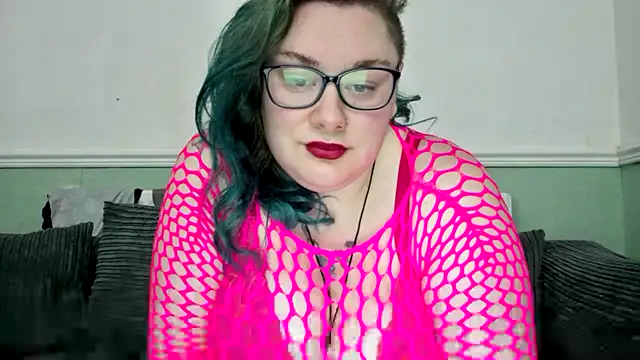 Bustycurves online show from 03.17.25