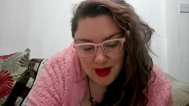 Bustycurves online show from 11.16.25