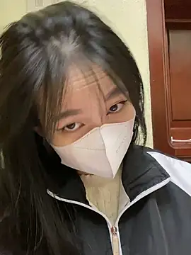 minmin2kk5 online show from 03.18.25