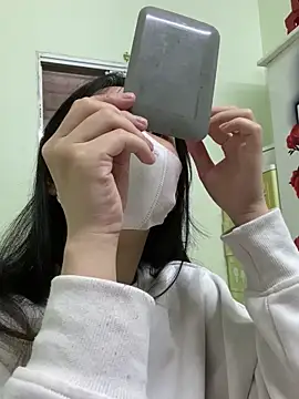 minmin2kk5 online show from 03.22.25