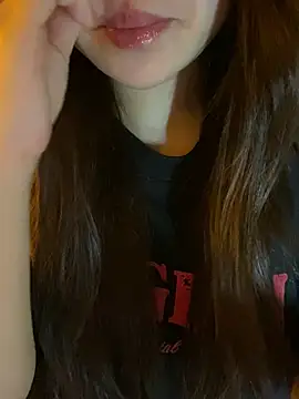 minmin2kk5 online show from 04.18.26