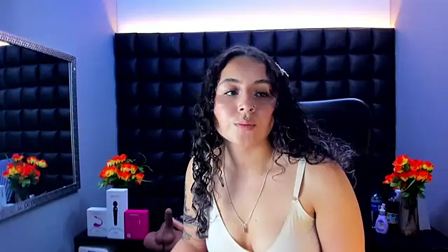 Snapshot of celeste_blue69 chatting on 05.28.26 celeste blue69 online show from 05.28.26