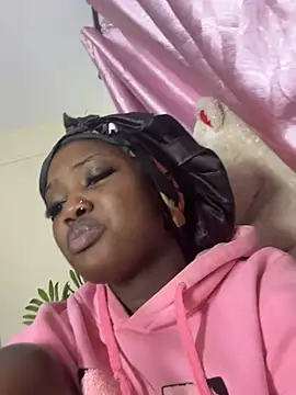 Snapshot of Queen_Arnah254 chatting on 05.29.26 Queen Arnah254 online show from 05.29.26
