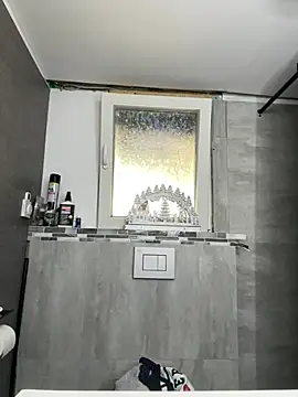 Livewithlucy online show from 12.31.24