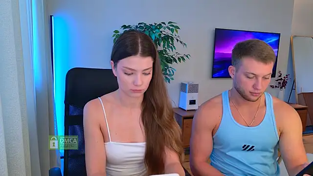 Snapshot of Jony_and_Jessica chatting on 07.24.26 Jony and Jessica online show from 07.24.26