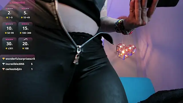 violet scott online show from 01.15.25