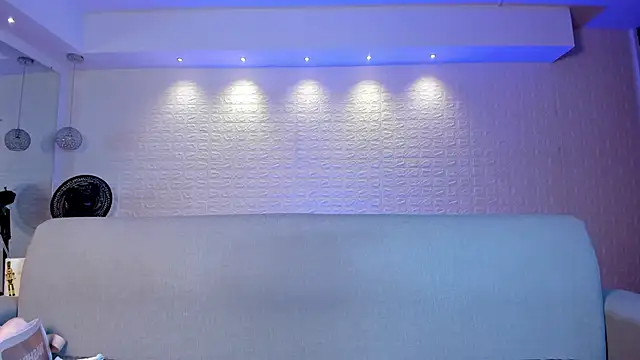 violet scott online show from 02.11.25