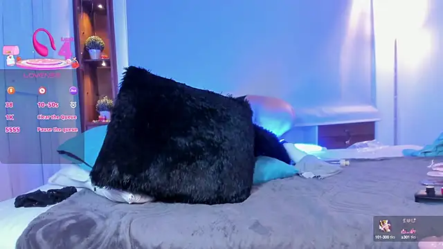 violet scott online show from 03.10.25