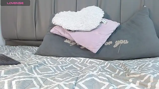 Cherllynn online show from 01.23.25