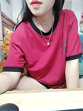 Snapshot of cream1299 chatting on 03.17.26 cream1299 online show from 03.17.26