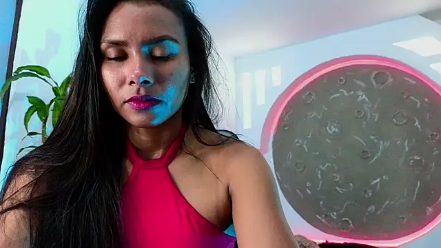 Tatianabr 01 online show from 12.19.25