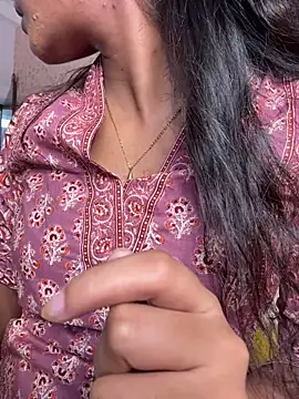 Snapshot of Goddess_sneha chatting on 07.28.26 Goddess sneha online show from 07.28.26