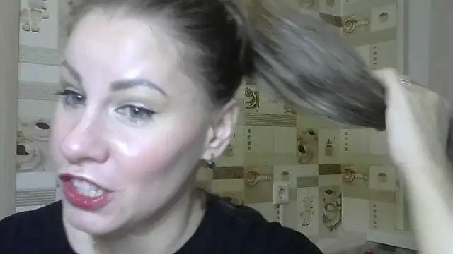 Snapshot of TherestlessKitty chatting on 12.06.24 TherestlessKitty online show from 12.06.24