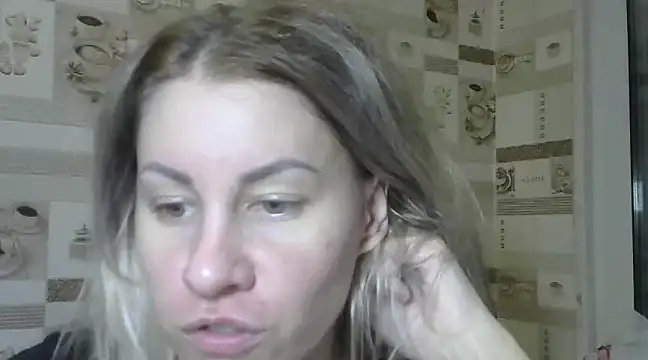 Snapshot of TherestlessKitty chatting on 01.24.25 TherestlessKitty online show from 01.24.25