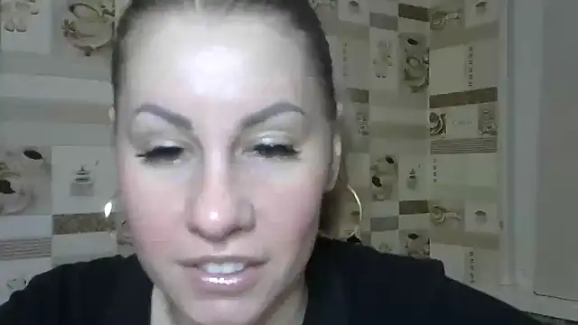 Snapshot of TherestlessKitty chatting on 02.08.25 TherestlessKitty online show from 02.08.25